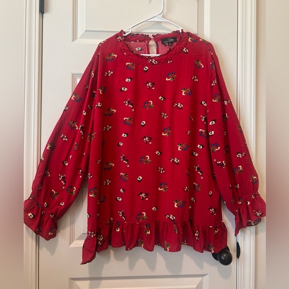 Suzanne Betro Red Floral Blouse - Picture 3 of 6